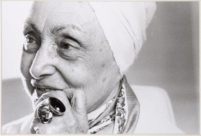 摩登女郎帶你了解服裝行業(yè)簡(jiǎn)史! - 今日頭條(TouTiao.org)